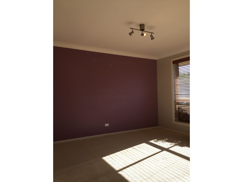 6 Craig Mostyn Place, Moruya NSW 2537