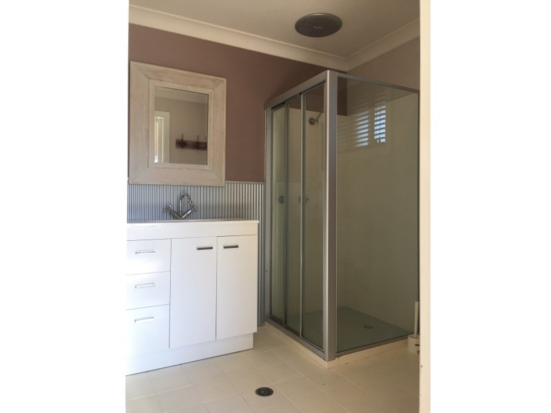 6 Craig Mostyn Place, Moruya NSW 2537