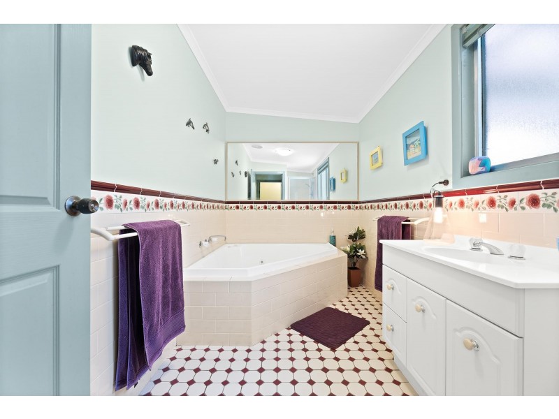 1 Janari Close, Moruya NSW 2537