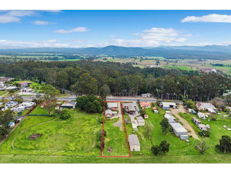 94 Princes Hwy, Bodalla NSW 2545