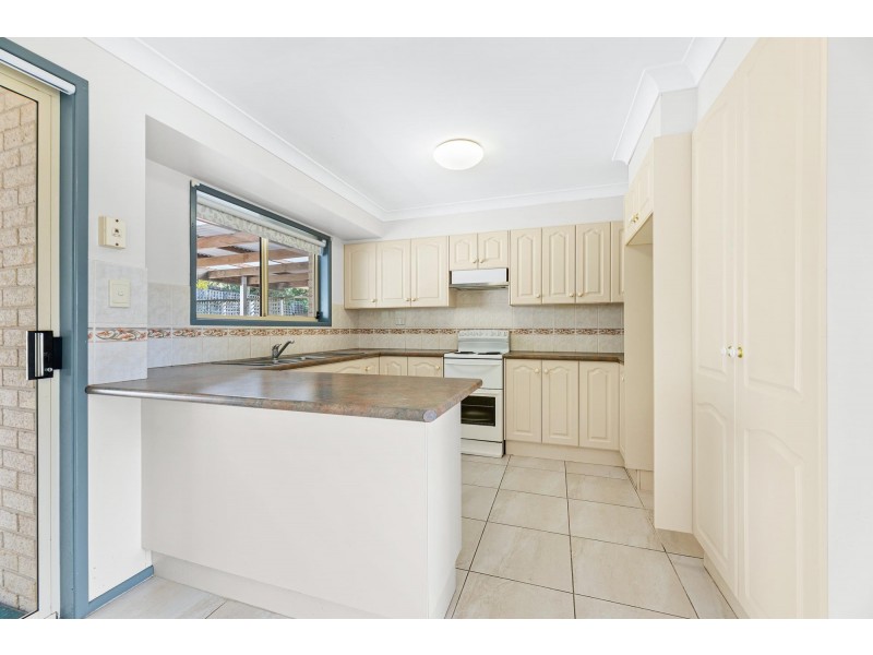1 Ryley Close, Moruya NSW 2537