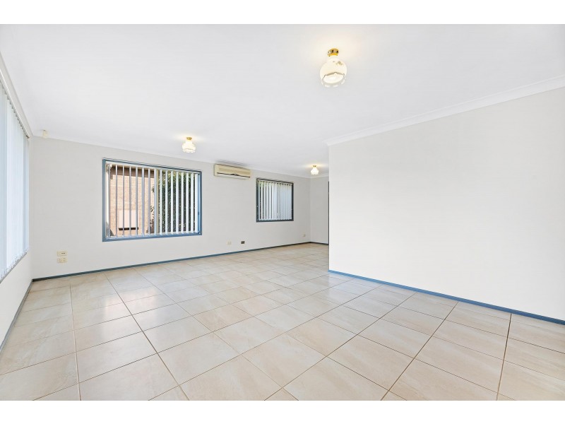 1 Ryley Close, Moruya NSW 2537