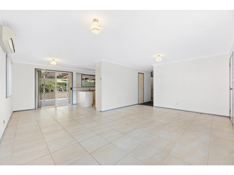 1 Ryley Close, Moruya NSW 2537