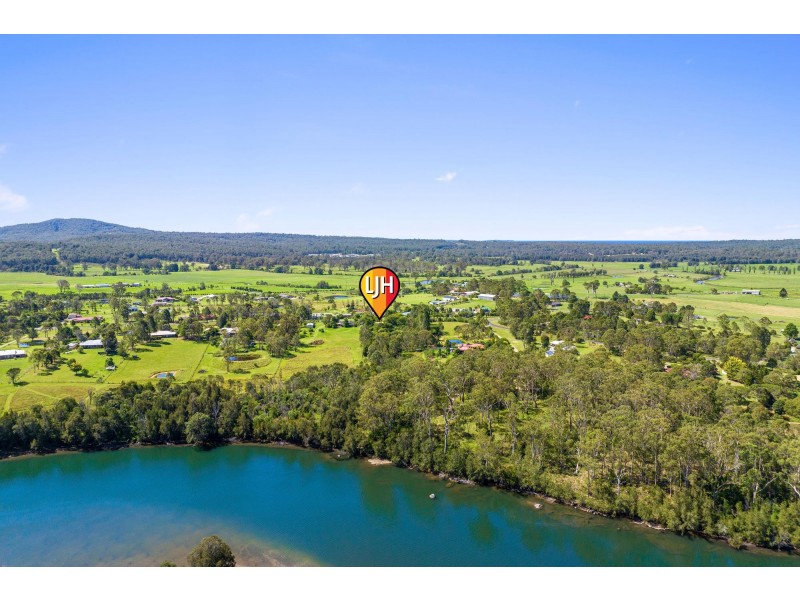 24 Glenduart Grove, Moruya NSW 2537