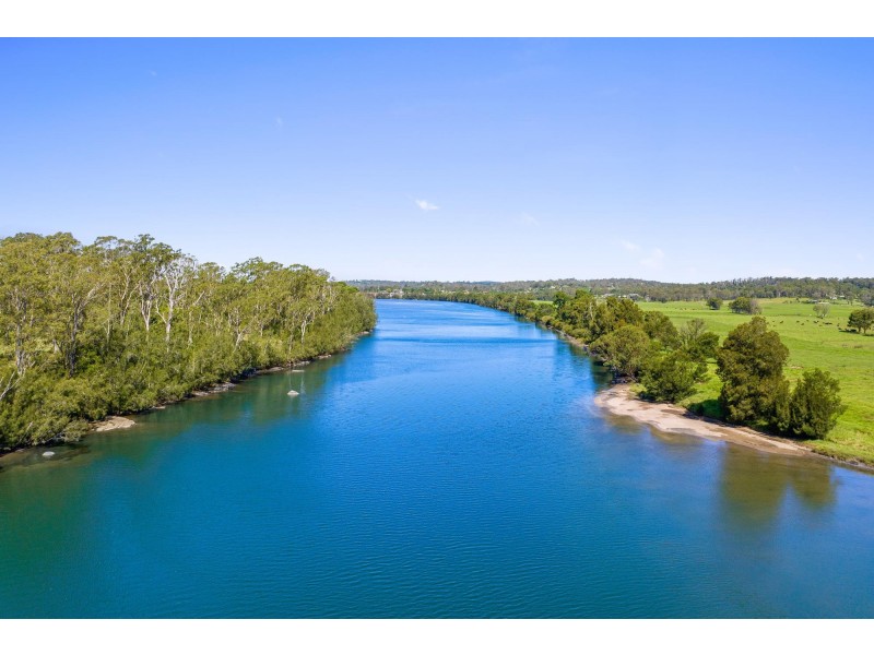 24 Glenduart Grove, Moruya NSW 2537