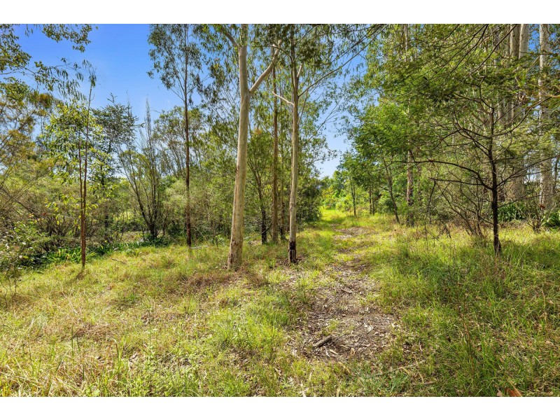 24 Glenduart Grove, Moruya NSW 2537