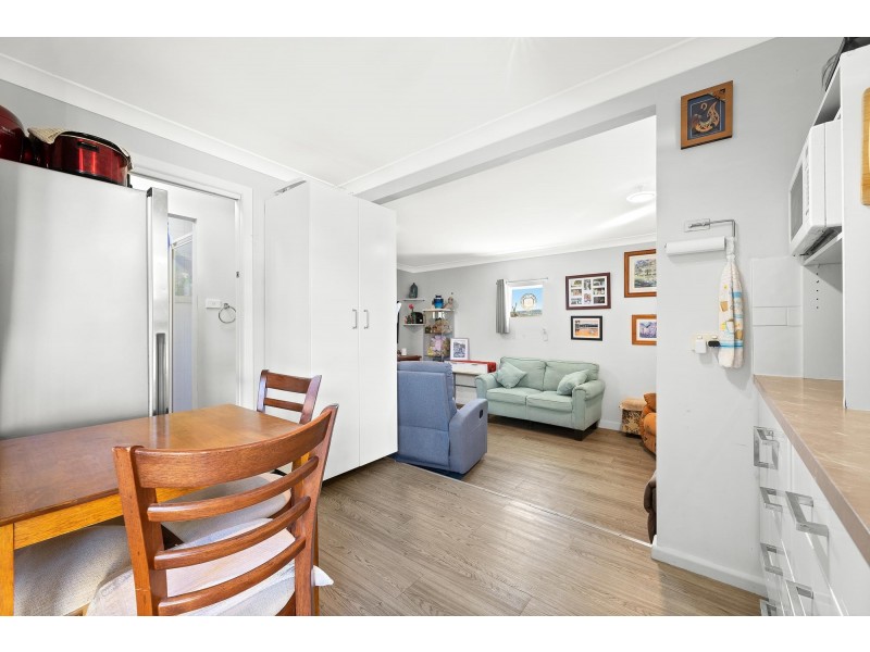11 Glenduart Grove, Moruya NSW 2537
