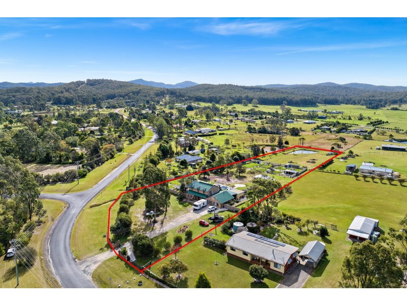 11 Glenduart Grove, Moruya NSW 2537