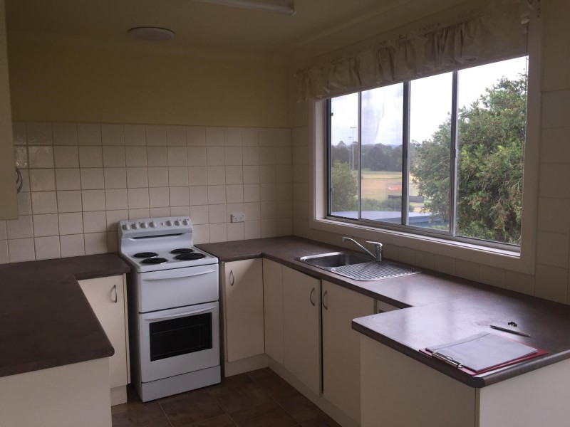 2/4 Evans Street, Moruya NSW 2537