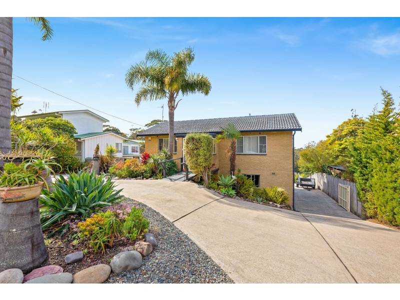 16 Craddock Road, Tuross Head NSW 2537