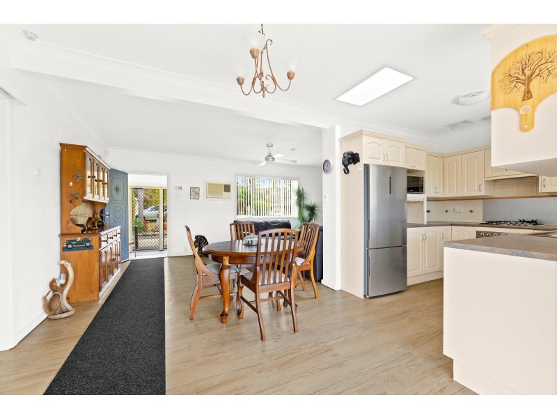 16 Craddock Road, Tuross Head NSW 2537