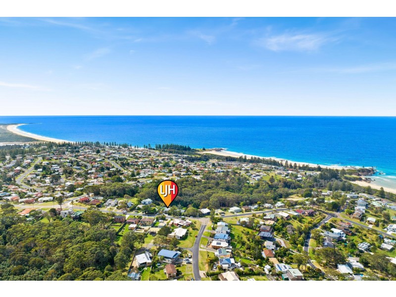 16 Craddock Road, Tuross Head NSW 2537