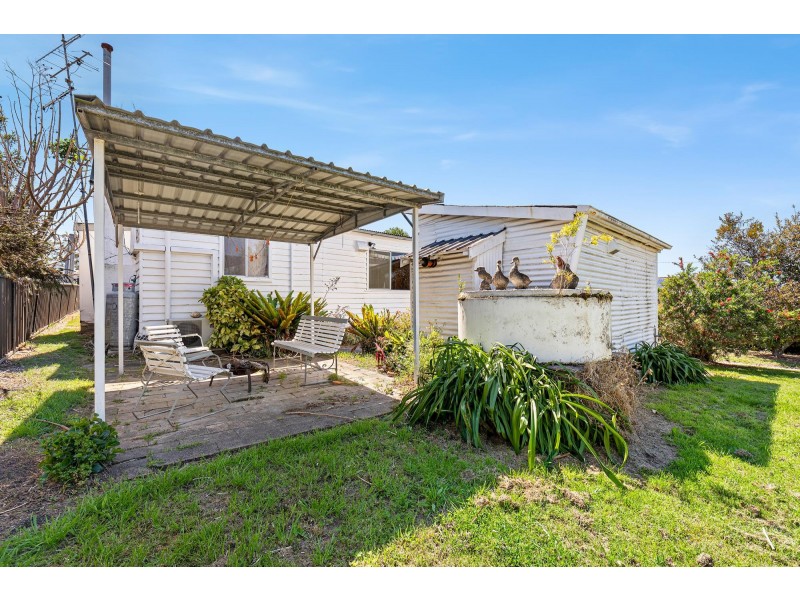 11 Shore Street, Moruya NSW 2537