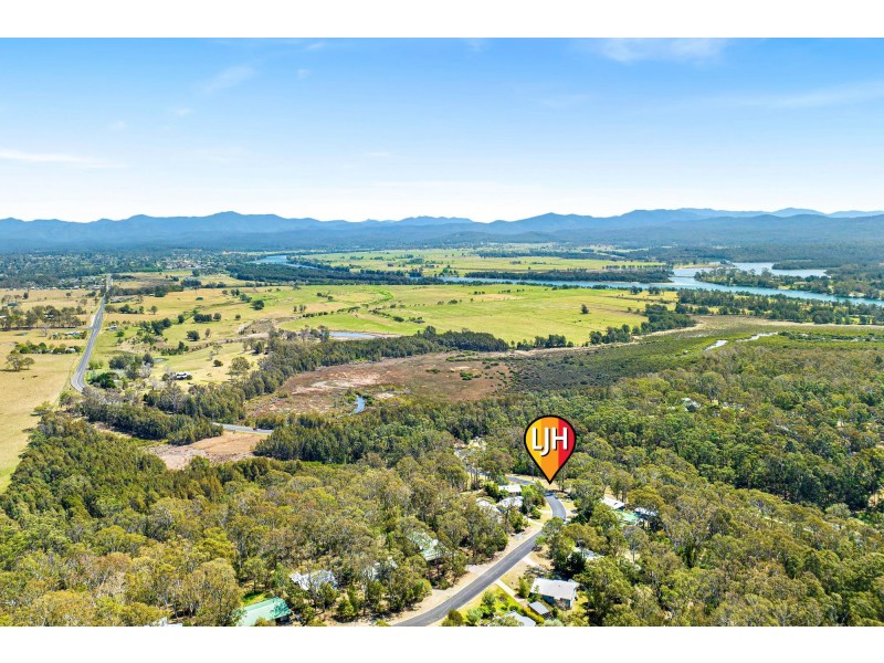 2 Halyard Drive, Moruya Heads NSW 2537