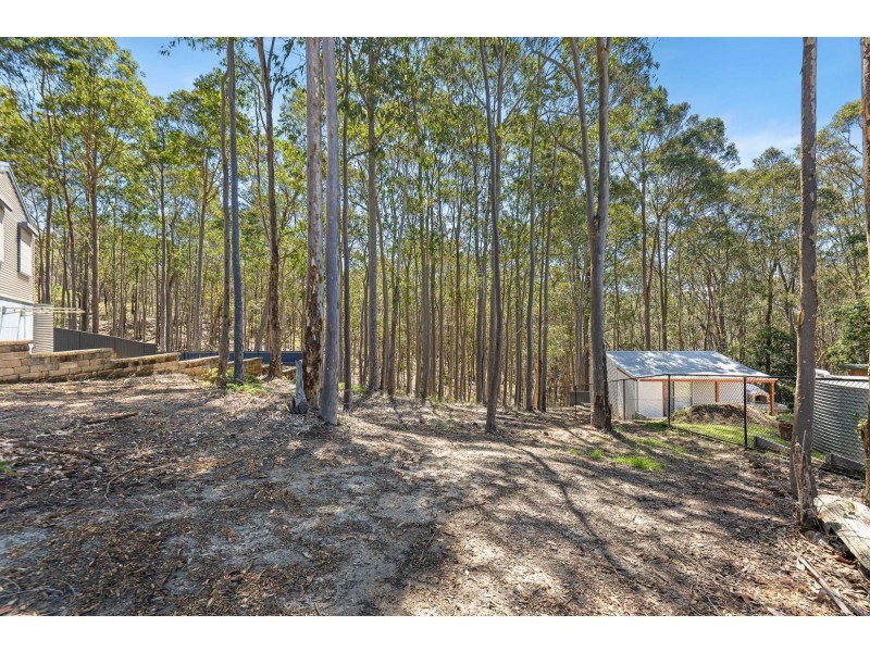 19 Hazel Road, Moruya Heads NSW 2537