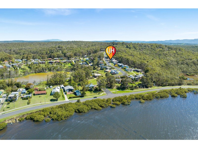 19 Hazel Road, Moruya Heads NSW 2537
