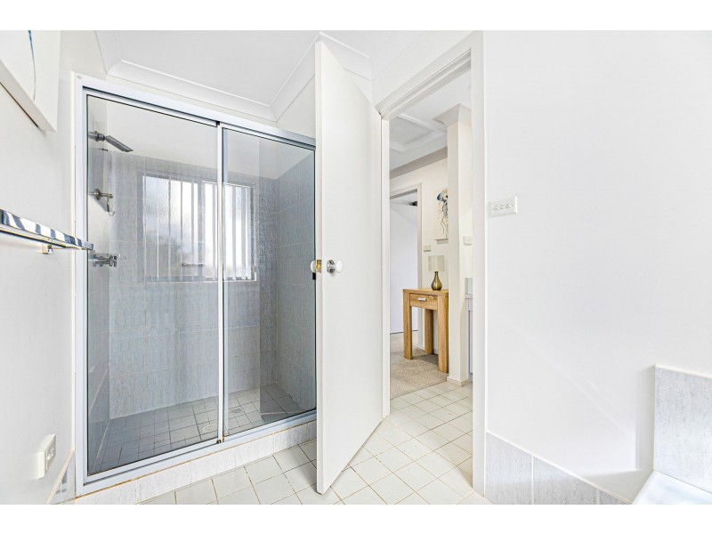 16 Hazel Road, Moruya Heads NSW 2537