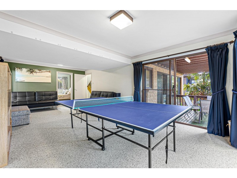 16 Hazel Road, Moruya Heads NSW 2537