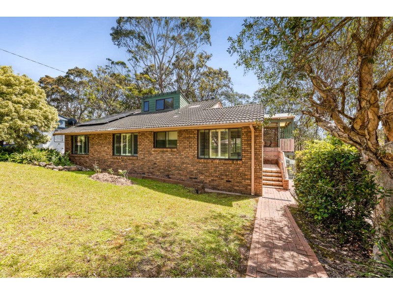 14 Headland Grove, Moruya Heads NSW 2537
