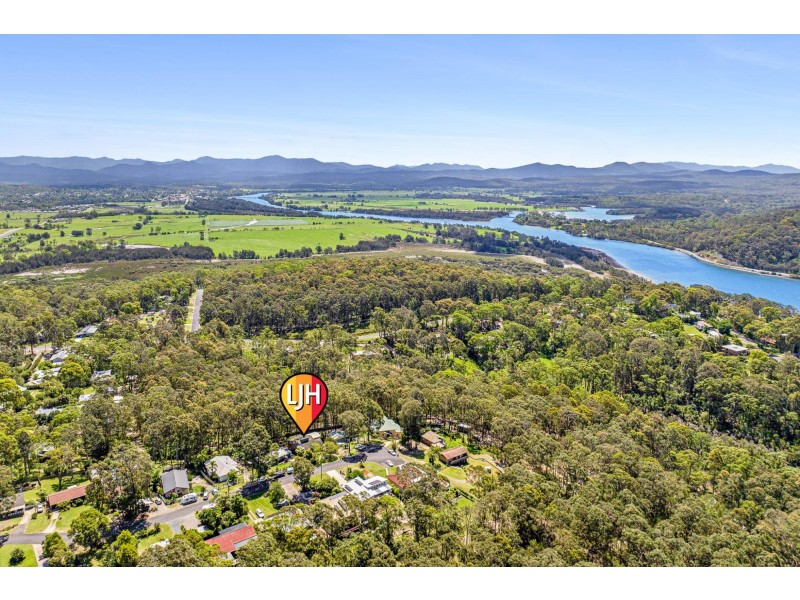 14 Headland Grove, Moruya Heads NSW 2537