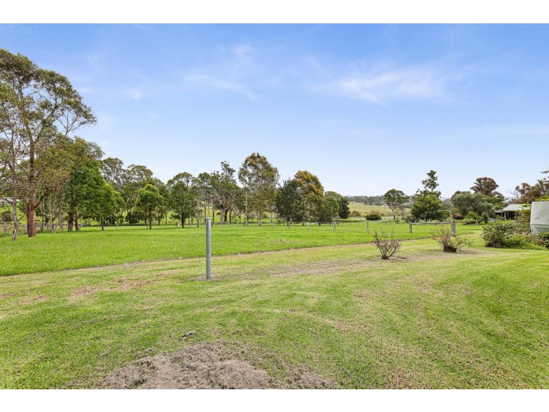 26 Yarimup Place, Moruya NSW 2537