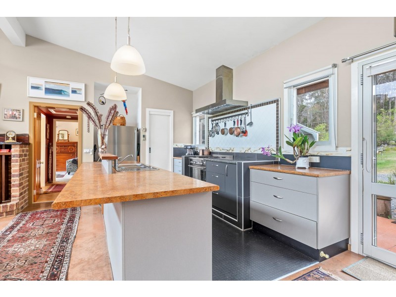 ‘WYWURK’ 3 Brown Close, Moruya Heads NSW 2537