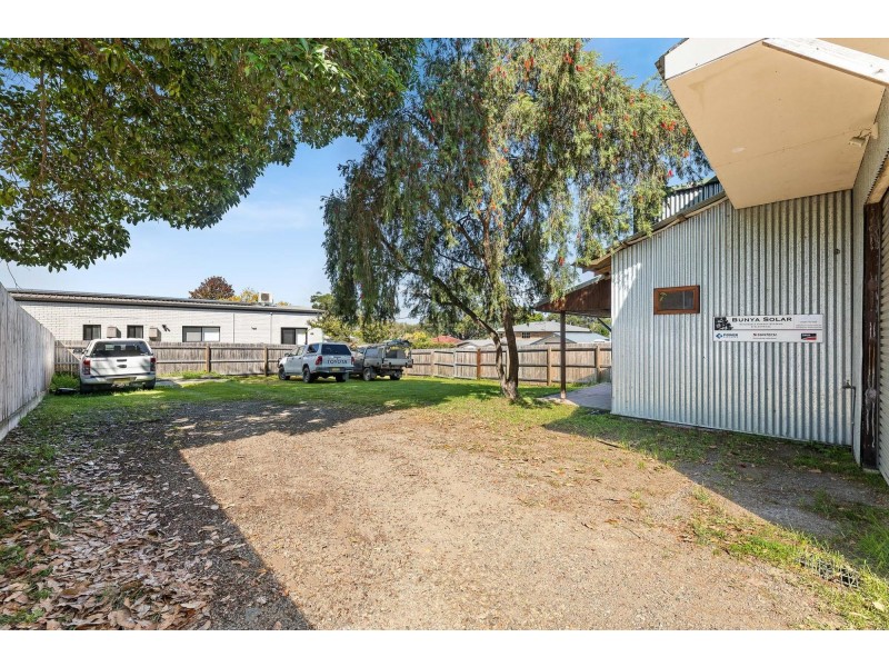 10 Page Street, Moruya NSW 2537