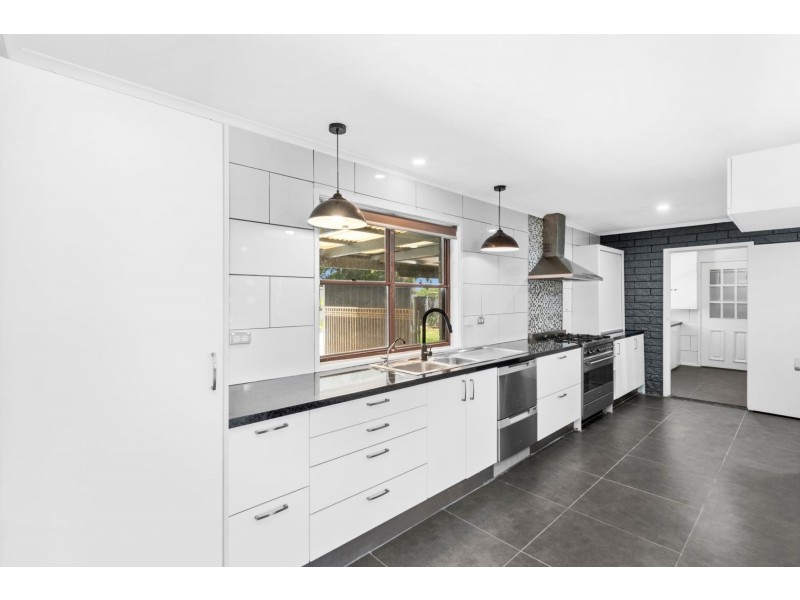 14 Hawdon Street, Moruya NSW 2537