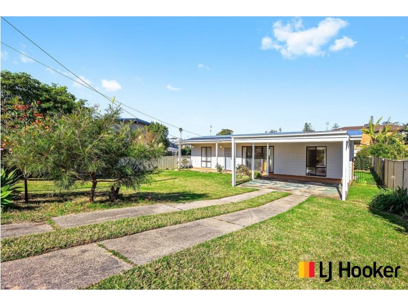19 Evans Street, Tuross Head NSW 2537