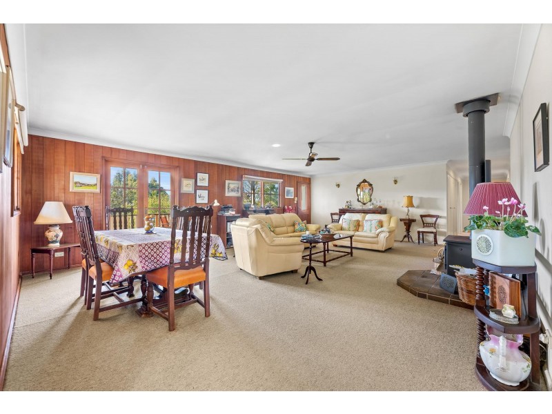 56 Mountain View Road, Moruya NSW 2537