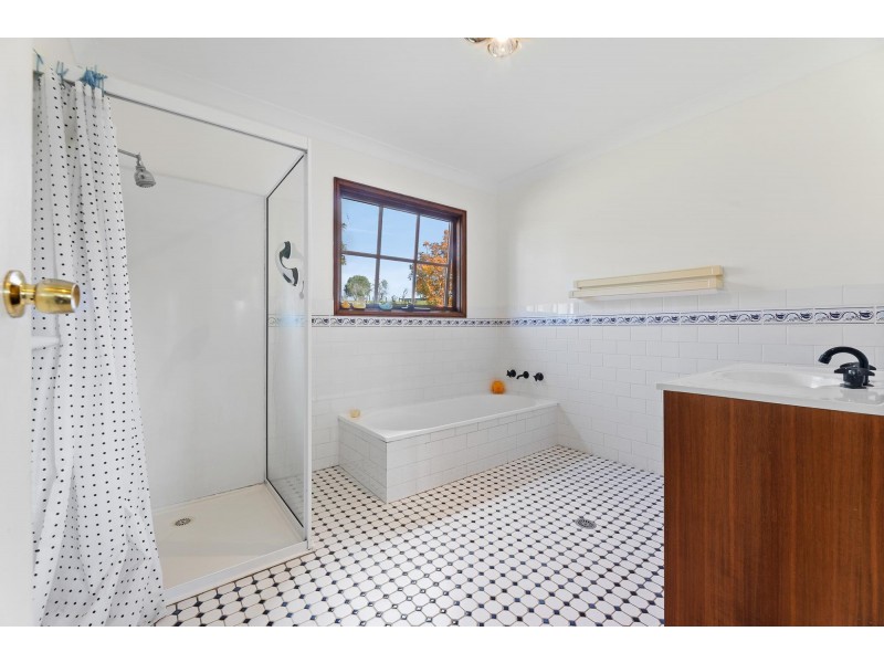 56 Mountain View Road, Moruya NSW 2537