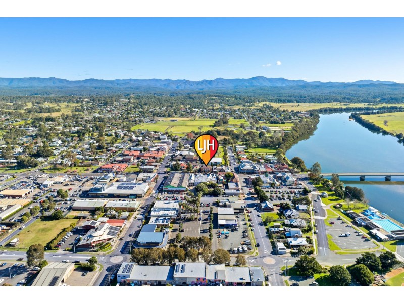 61 Vulcan Street, Moruya NSW 2537