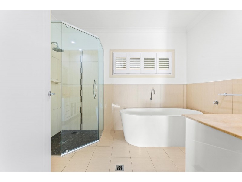 8 Brindabella Street, Bergalia NSW 2537