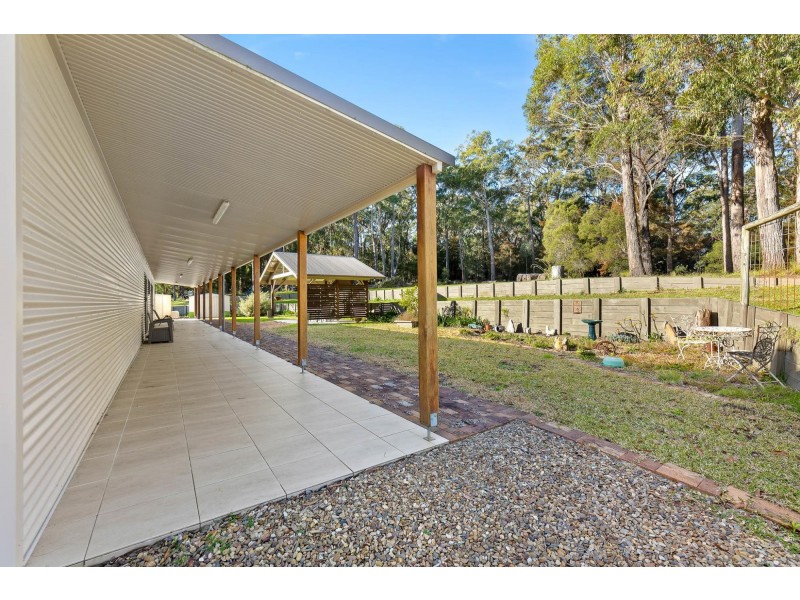 8 Brindabella Street, Bergalia NSW 2537