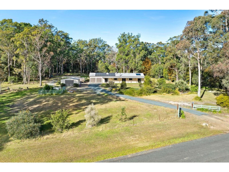 8 Brindabella Street, Bergalia NSW 2537
