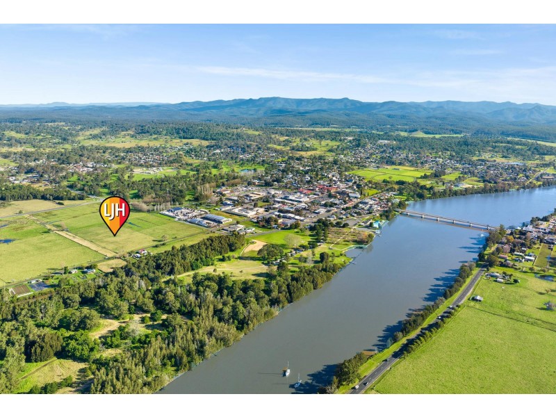 101-105 Queen Street, Moruya NSW 2537
