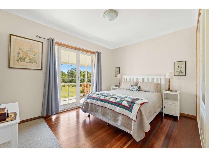 8 Mountain View Road, Moruya NSW 2537