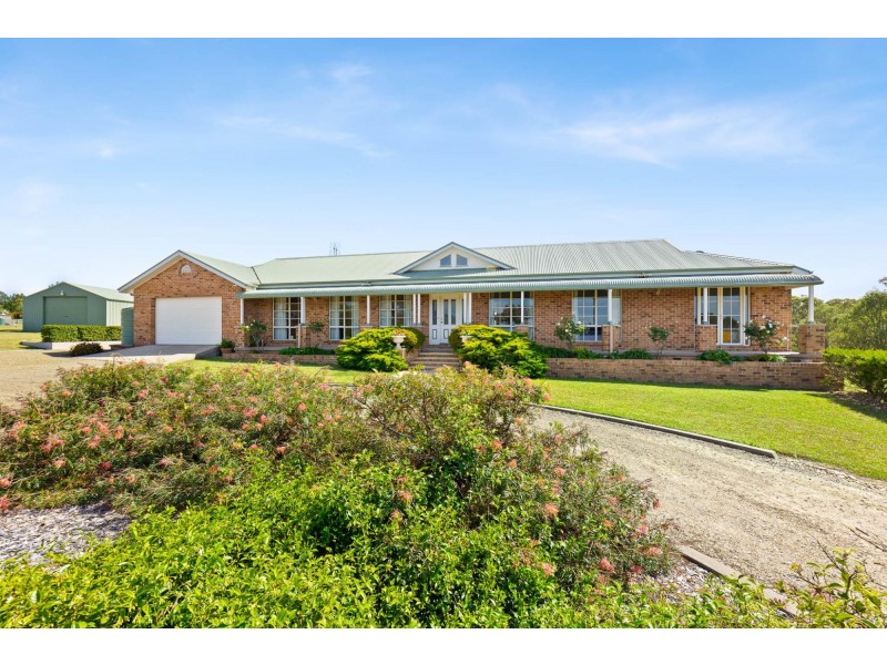 8 Mountain View Road, Moruya NSW 2537