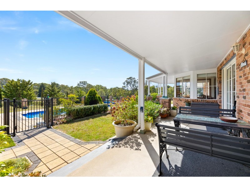 8 Mountain View Road, Moruya NSW 2537