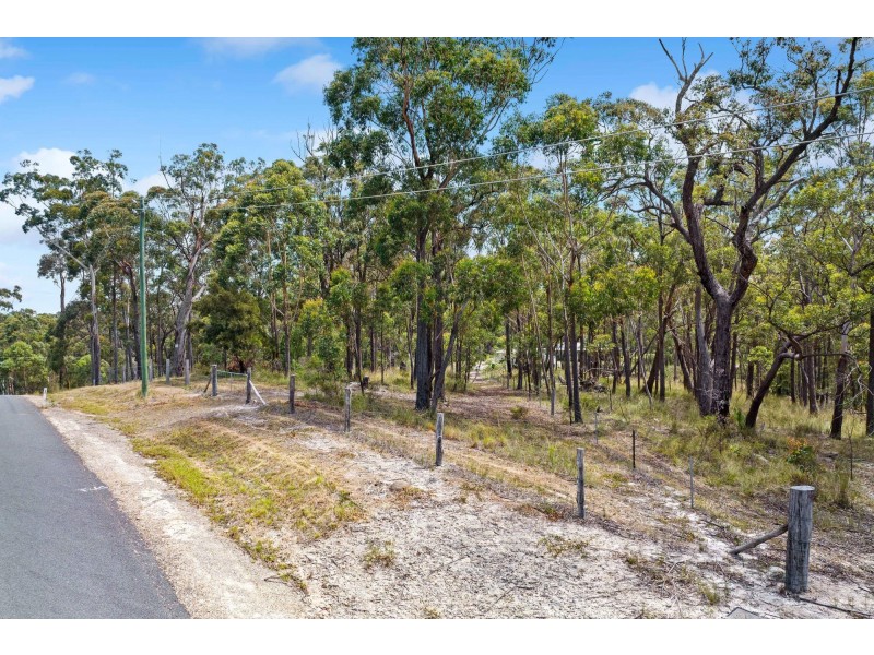 19 Collett Place, Meringo NSW 2537
