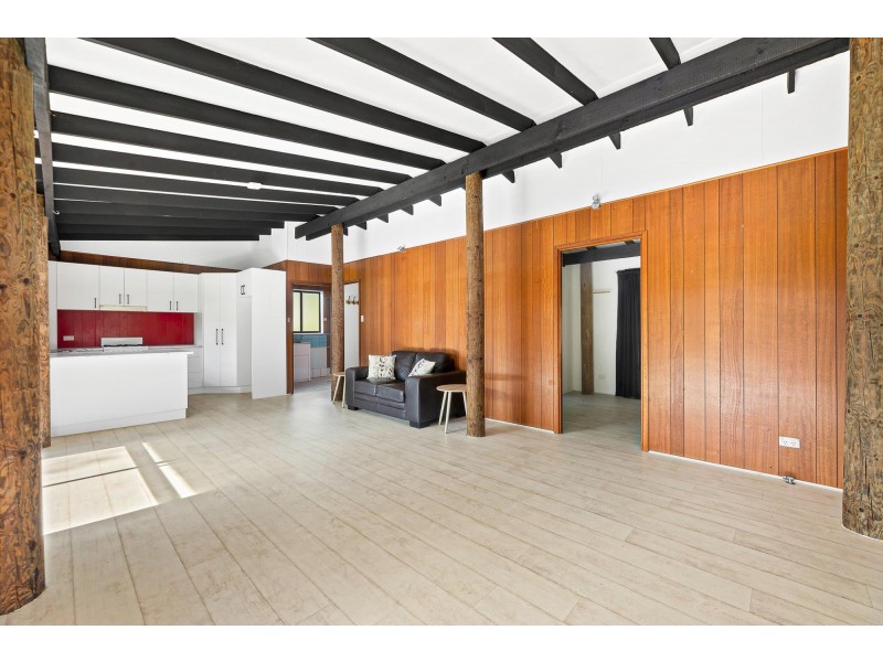 6 Crest Crescent, Moruya Heads NSW 2537