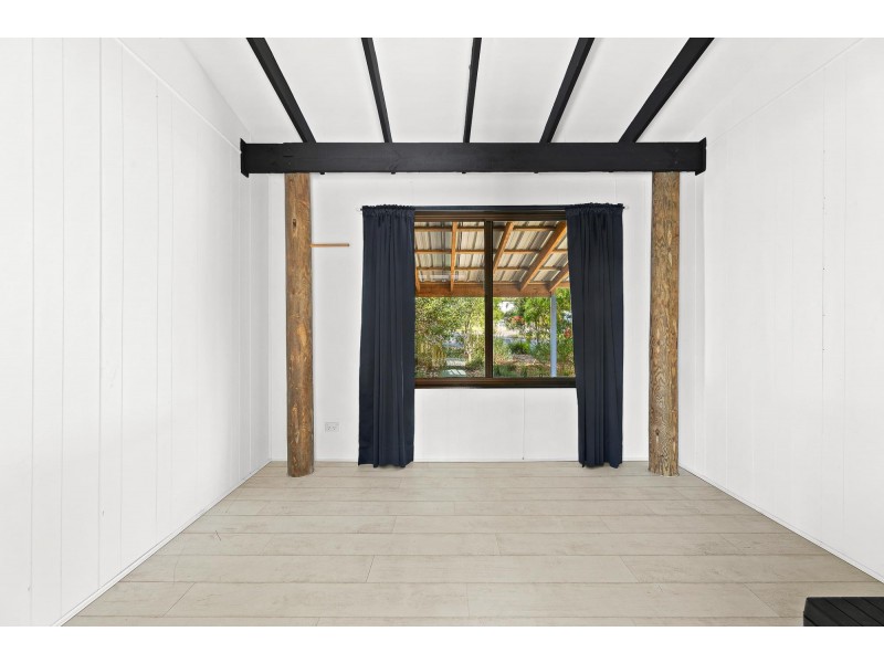 6 Crest Crescent, Moruya Heads NSW 2537