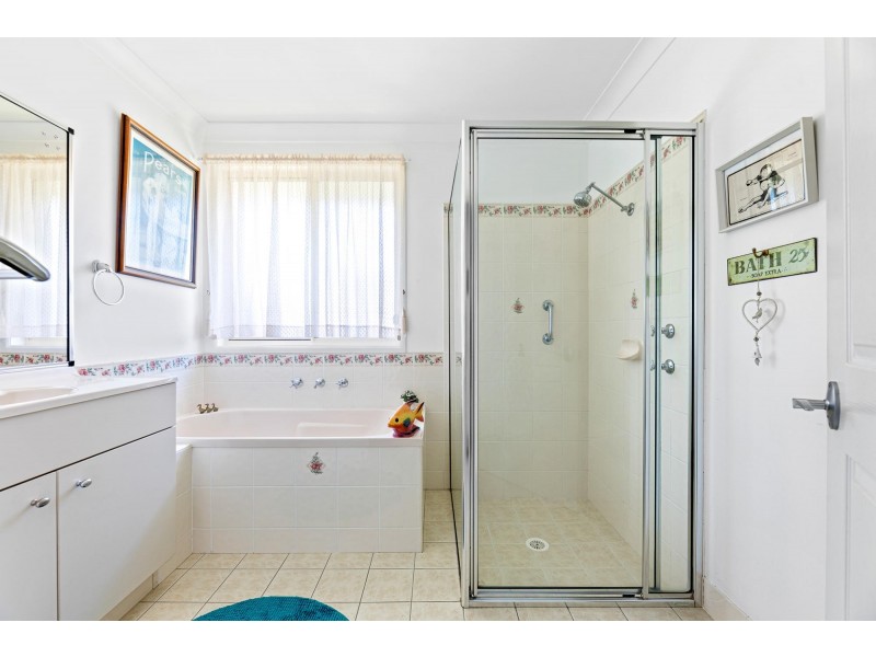 11A Glenduart Grove, Moruya NSW 2537