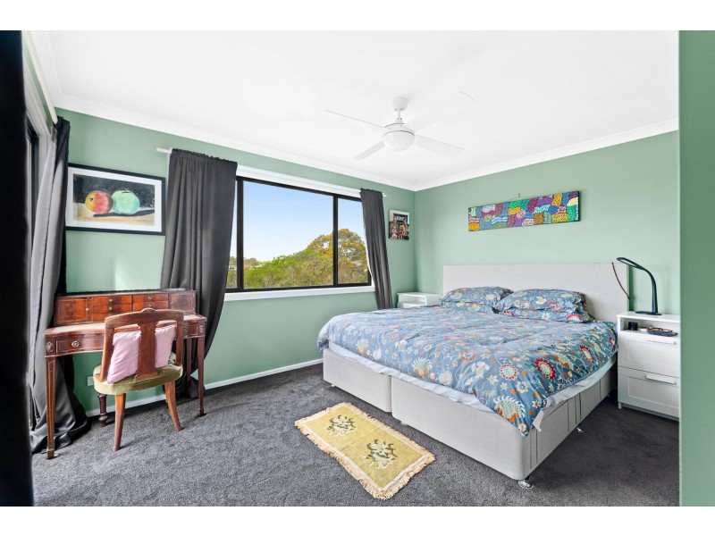 8 Hazel Road, Moruya Heads NSW 2537