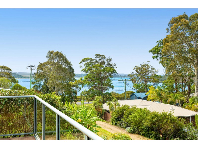 8 Hazel Road, Moruya Heads NSW 2537