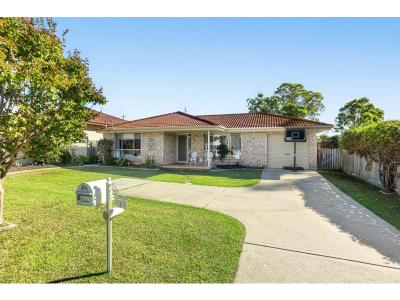 6 Campbell Street, Moruya NSW 2537