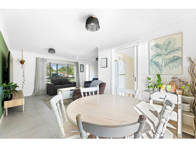 6 Campbell Street, Moruya NSW 2537
