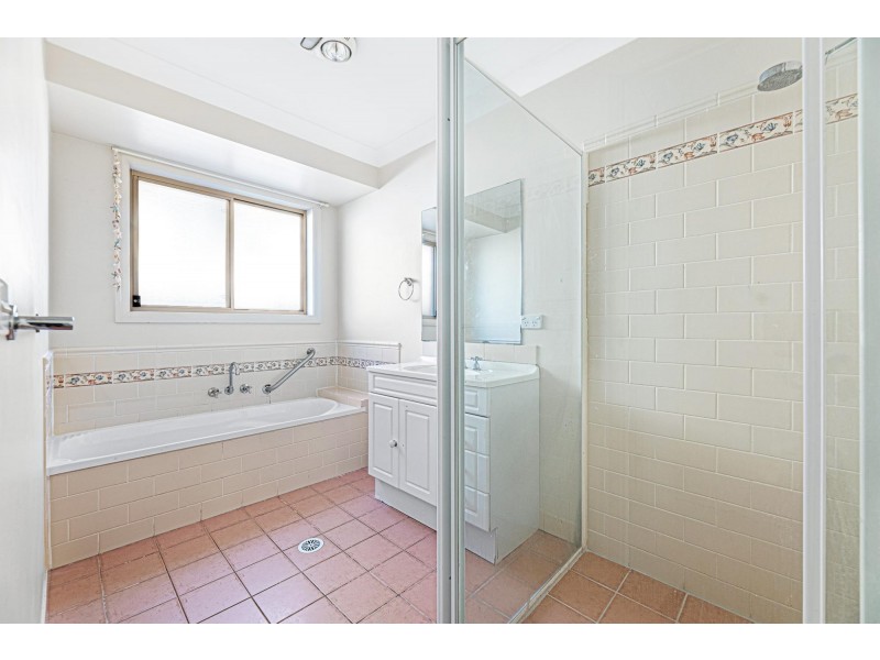 6 Campbell Street, Moruya NSW 2537