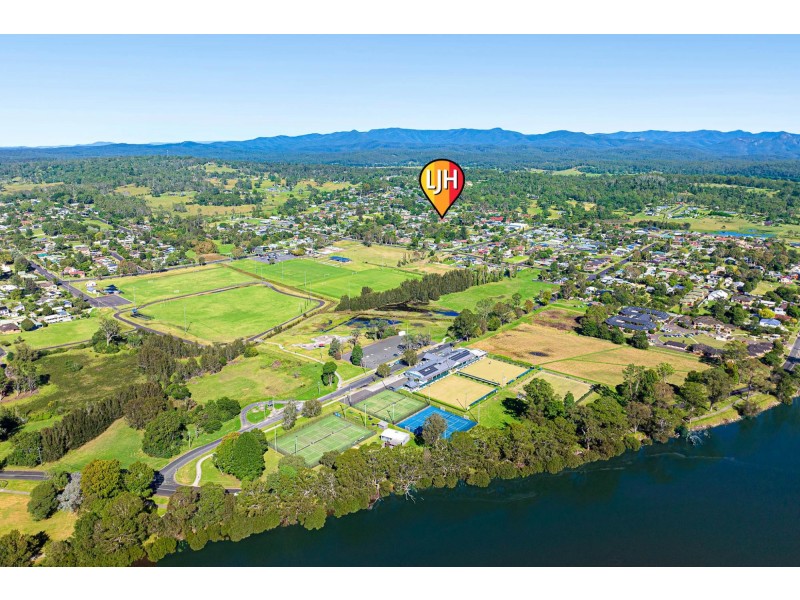 6 Campbell Street, Moruya NSW 2537