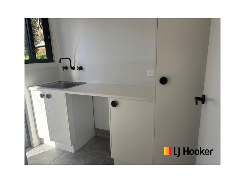 8 Point Parade, Congo NSW 2537